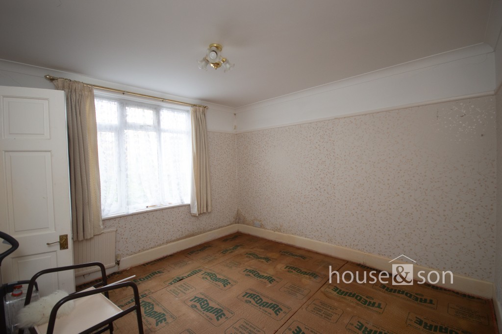 Lot: 126 - FLAT FOR IMPROVEMENT WITH PARKING TO REAR AND GARDEN - Bedroom one